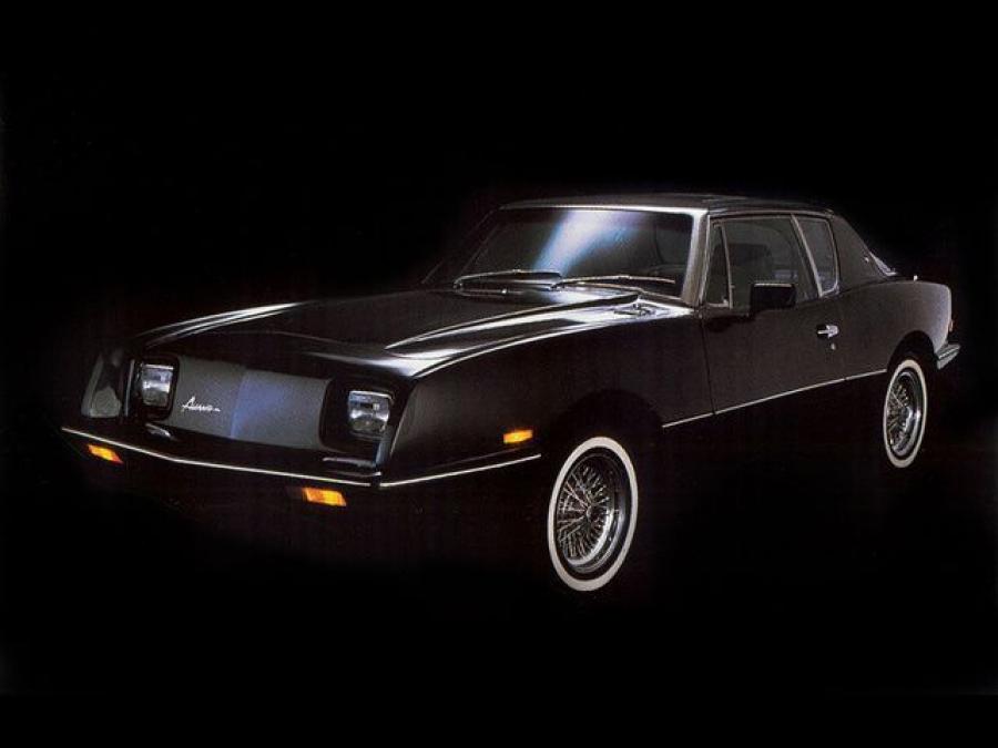  Avanti Coupe 1982 года  (фото 2 из 3)